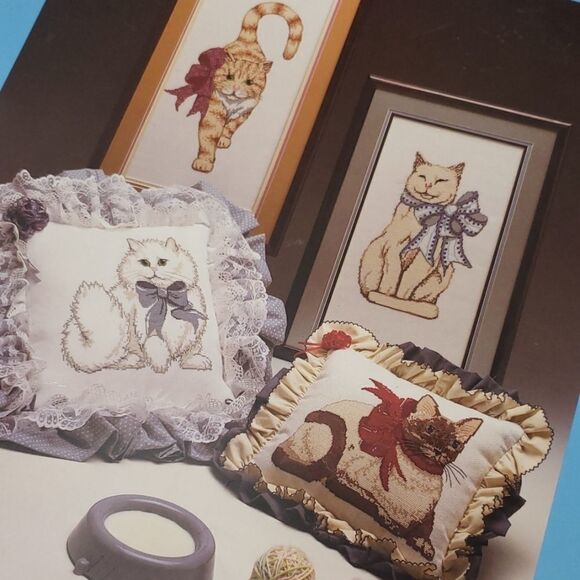 Vintage Something Special Hollyy Cats Cross Stitch - Picture 3 of 4